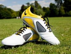 乐鱼官网-利物浦鏖战美国，莱万送出助攻——重燃激情，绽放光芒