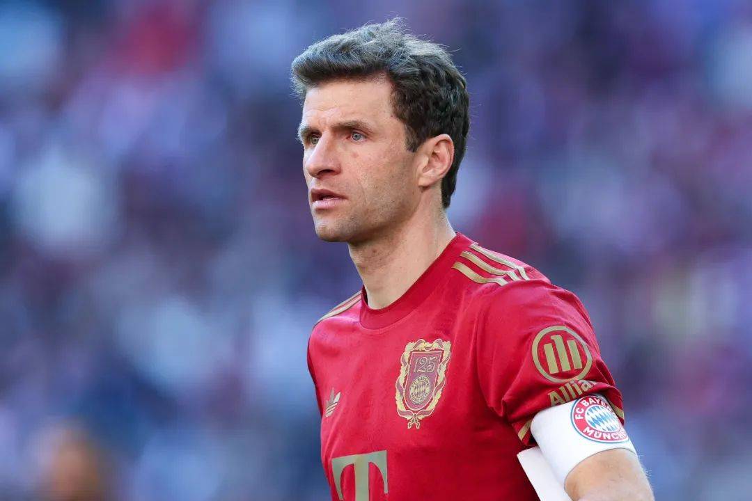 乐鱼体育-曼联险胜丹麦，穆勒关键制胜